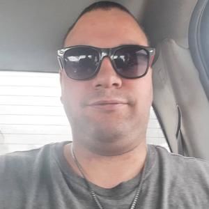 Meet your Posher, Gabriel